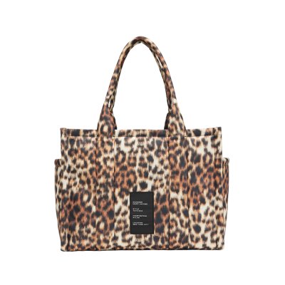 THE LARGE TOTE BAG IN LEOPARD PUFFY NYLON